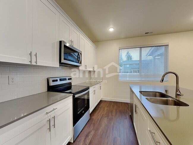 Foto del edificio - 7918 Verona Loop