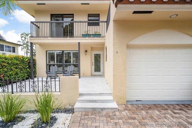 Building Photo - 1109 Bel Air Dr