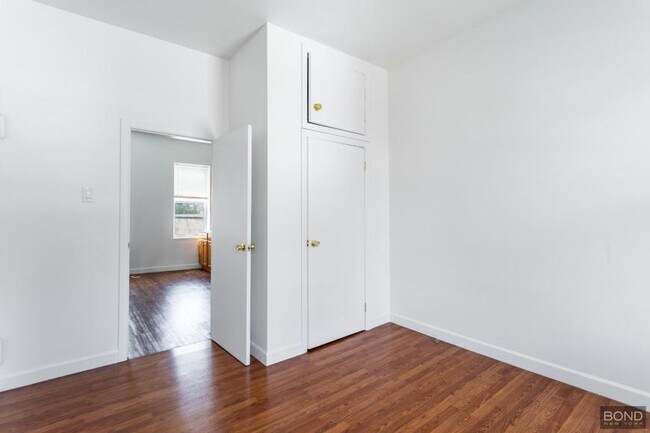Building Photo - 1 bedroom in Brooklyn NY 11222