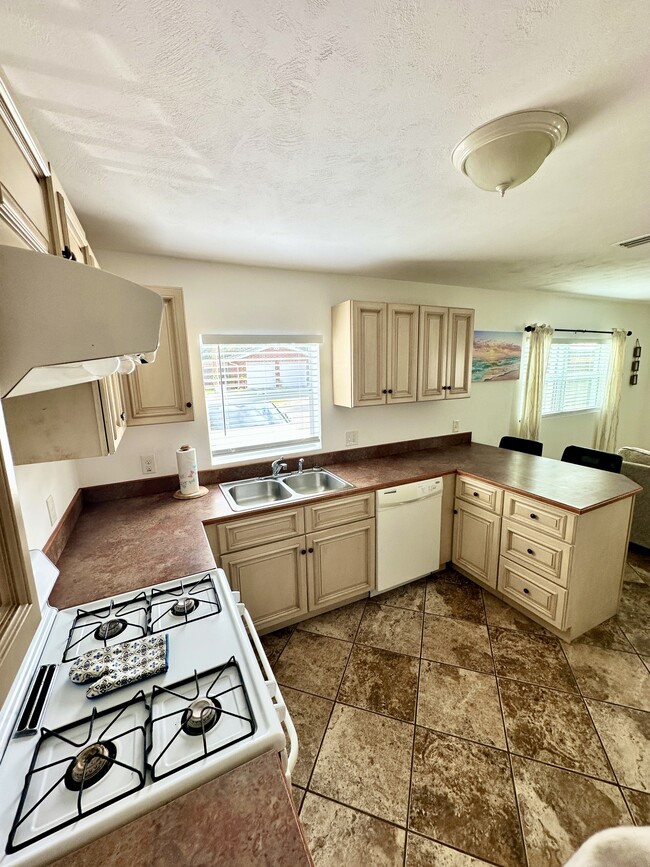 Foto del edificio - 822 Live Oak St