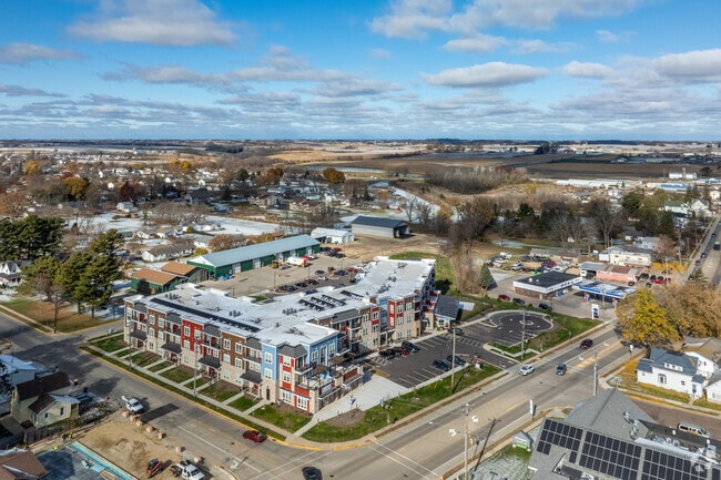 Contexto aéreo - Main Street Apartments