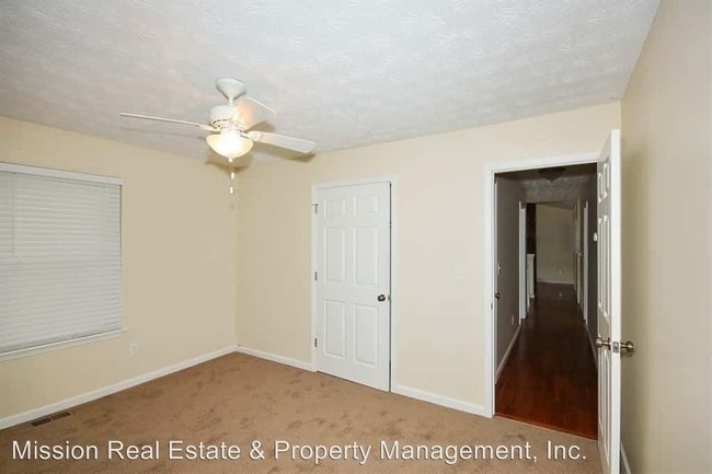 Building Photo - 3 br, 2 bath House - 2655 Winding Creek Dr