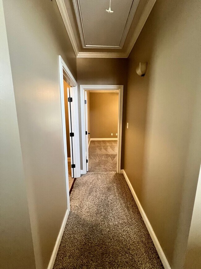 Building Photo - 550 Traditions Blvd