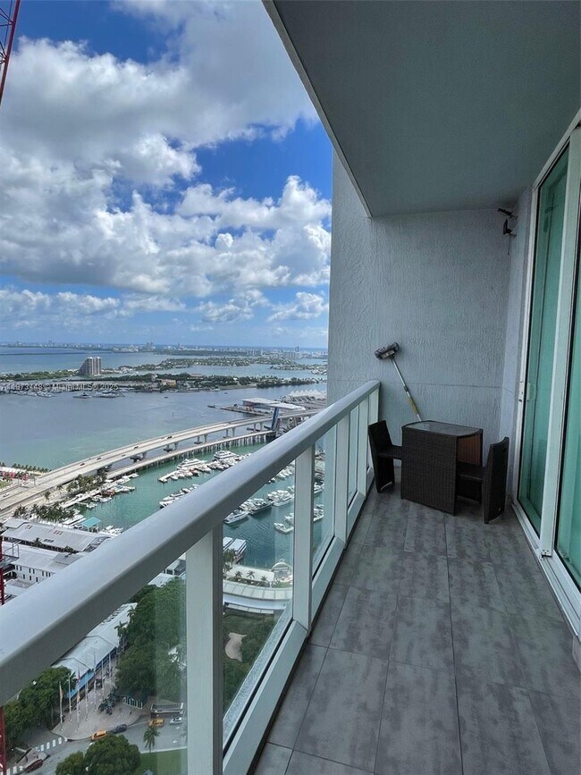 Foto del edificio - 244 Biscayne Blvd