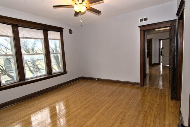 Building Photo - 3449 W Byron St