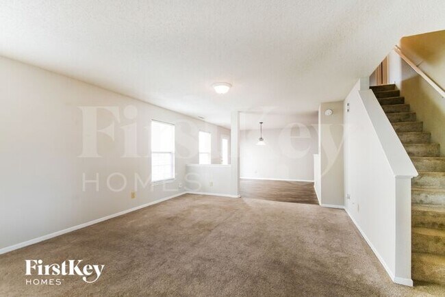 Building Photo - 12663 Republic Dr