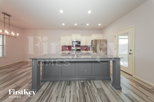 Foto del edificio - 4409 Hunterfield Ave