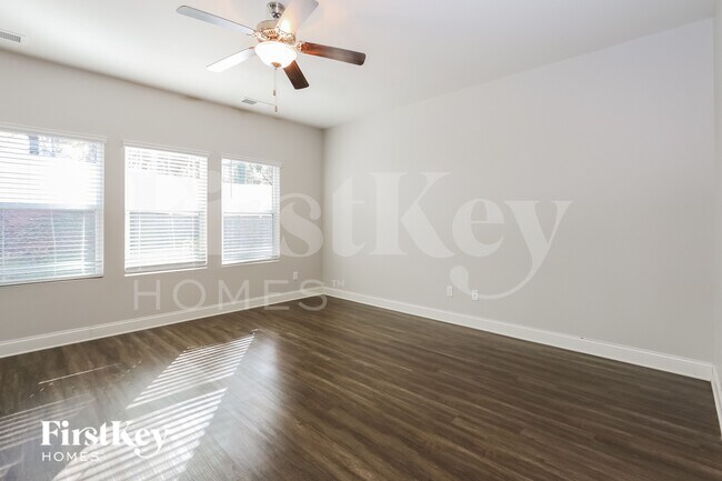 Foto del edificio - 9512 Blue Knoll Ct