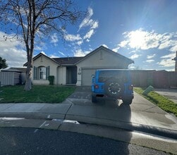 Building Photo - 9961 Squirrelview Ct