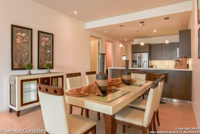 Building Photo - 17902 La Cantera Pkwy