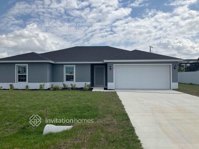 Building Photo - 725 NW Juanita Ct
