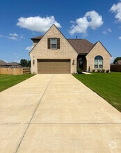 Building Photo - 8847 Yorktown Dr