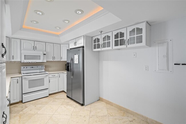Foto del edificio - 520 Brickell Key Dr