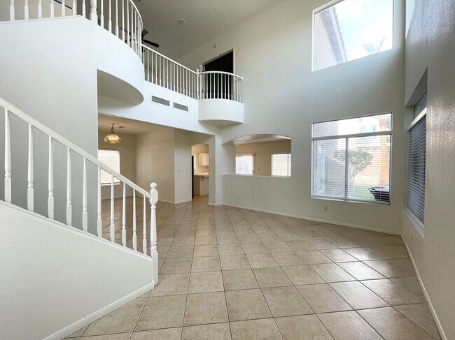 Foto del edificio - Beautiful 2-story home with 3 bedrooms 2 f...