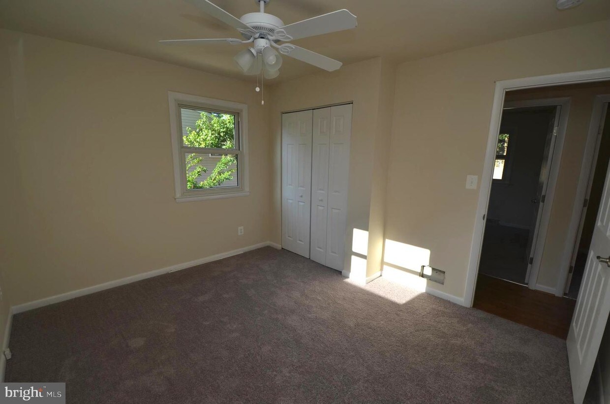 Primary Photo - 1740 Elkridge Dr