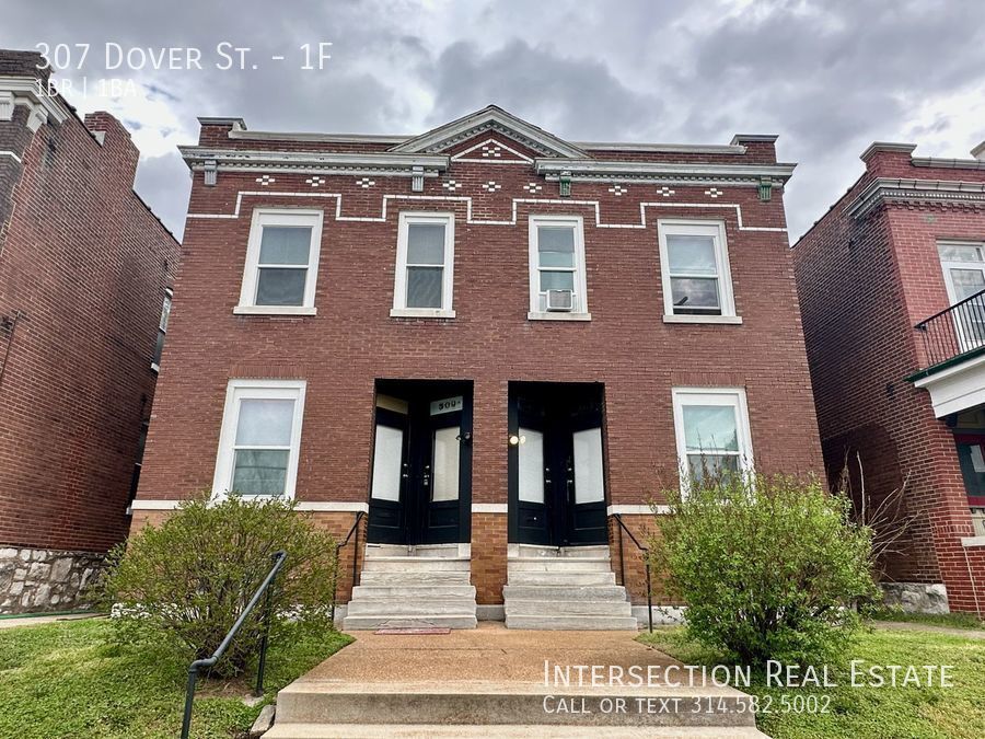 Primary Photo - Beautifully Renovated Carondelet Apartment