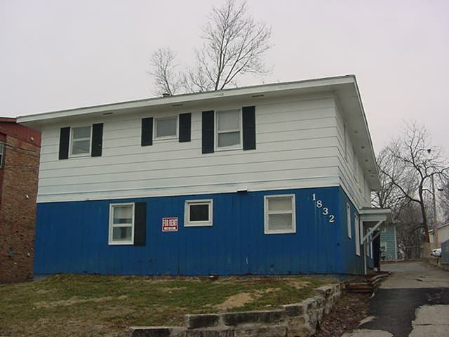 Primary Photo - 1832 A Ave NE
