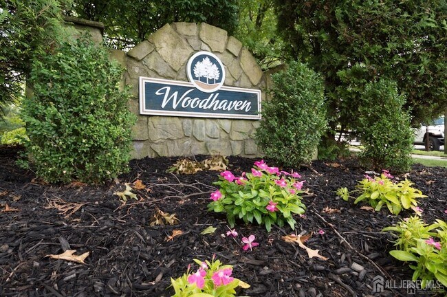 Foto del edificio - 505 Woodhaven Dr