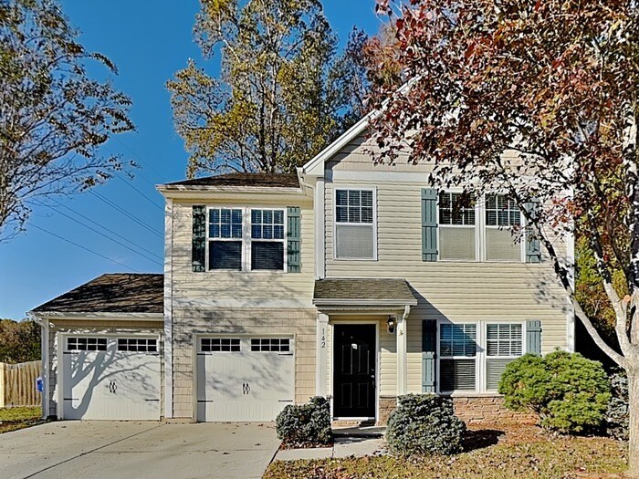 Foto principal - 142 W Cavendish Dr