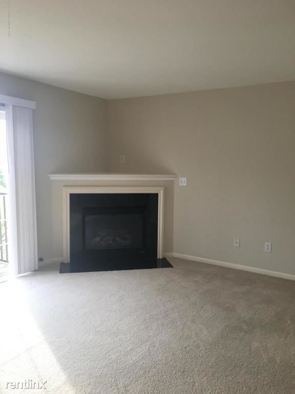 Building Photo - 3 br, 2.5 bath  - 1425 Academy Ln # 5