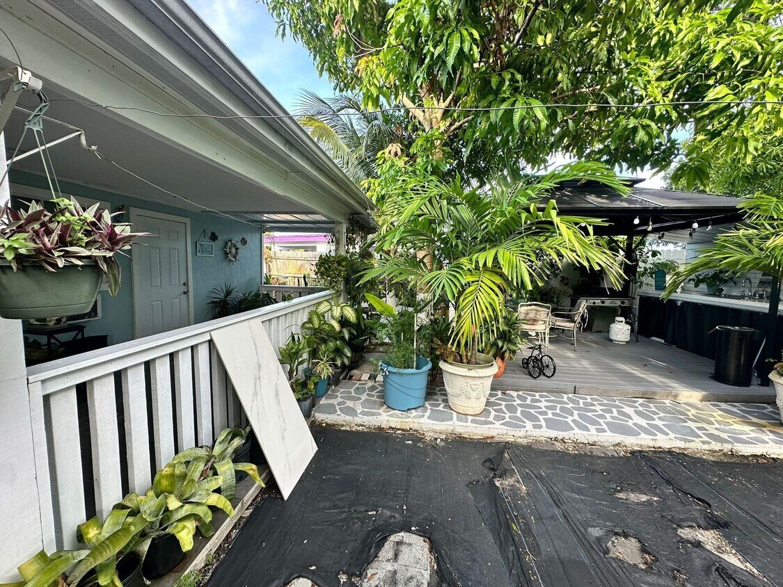 Photo - 104 NE 16TH AVE BOYNTON BEACH, FL 33435