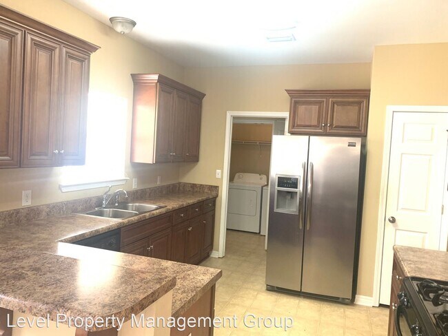 Building Photo - 3 br, 2 bath House - 33740 B Stables Drive