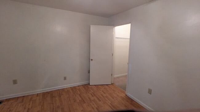 bedroom - 4923 State Route 19 S