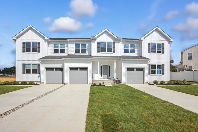 Building Photo - 47 Sequoia Dr