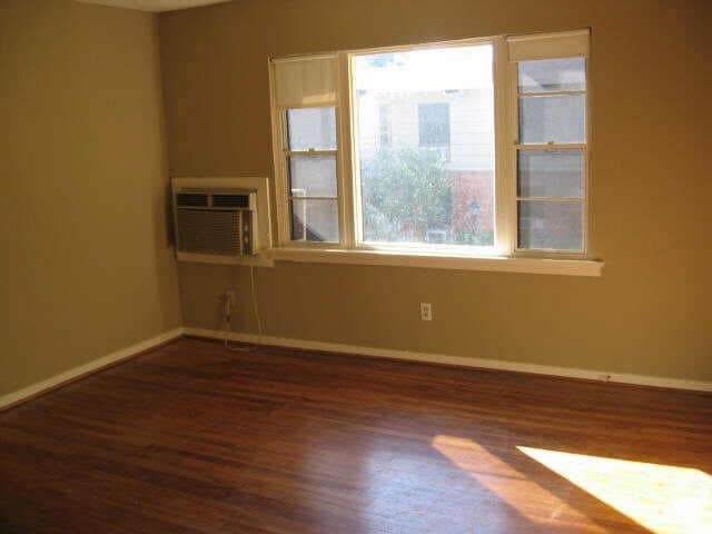 Building Photo - 1320 Heights Blvd