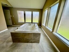 Building Photo - 7410 Frostview Ln