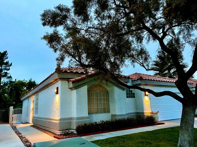 Foto del edificio - 5509 Royal Vista Ln