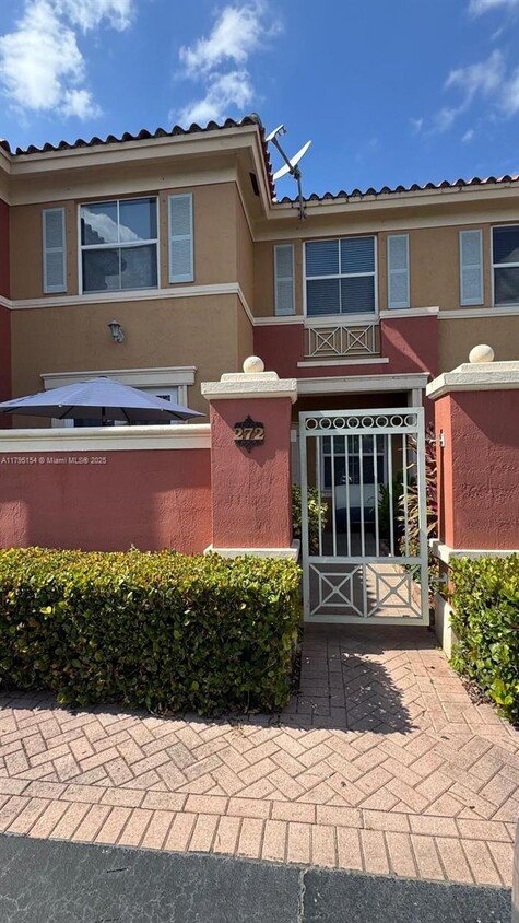 Foto principal - 11411 NW 60th St