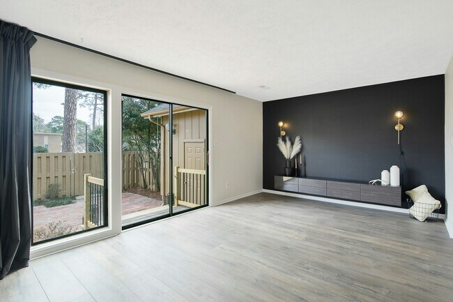 Building Photo - 4604 Dow Ct