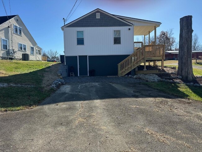 Building Photo - 1468 Bristol Caverns Hwy