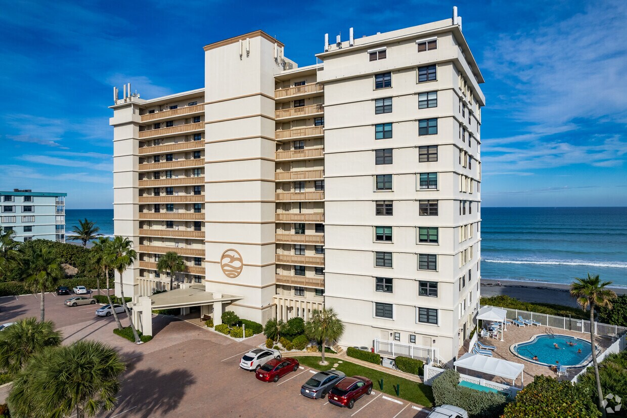 840 Ocean Dr - Tower at Juno Beach
