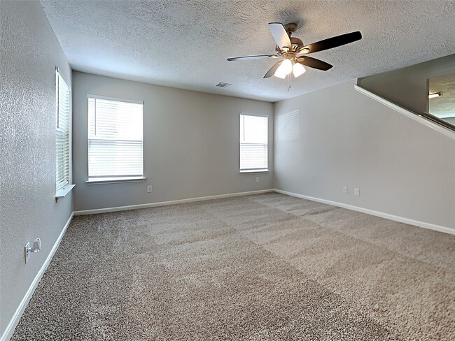 Foto del edificio - 19023 Remington Park Dr