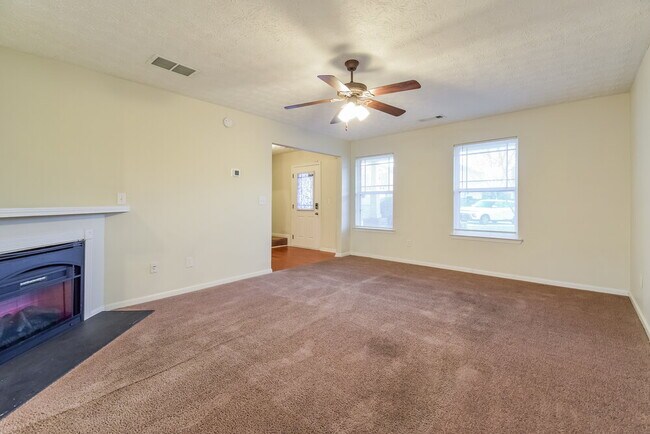 Foto del edificio - 100 Wexford Way