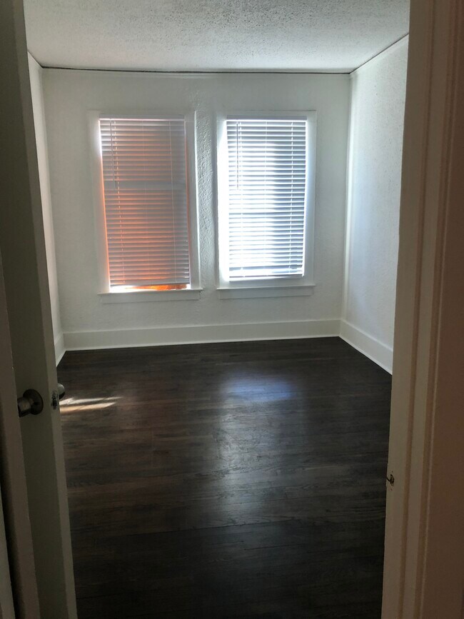 Foto del edificio - 5502 Richmond Ave