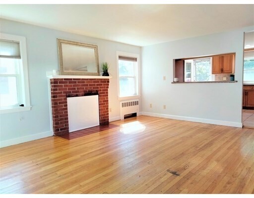 Primary Photo - 24 Hartwell St