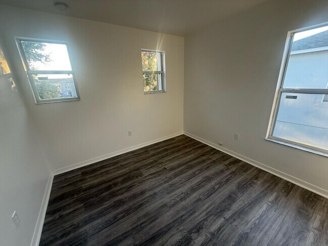 Foto del edificio - Stunning 3BR Home for Rent – Land O’ Lakes, FL