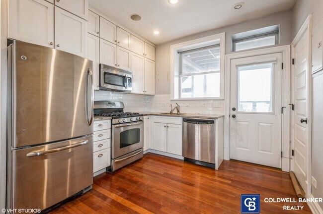 Foto del edificio - 2574 W Lyndale St