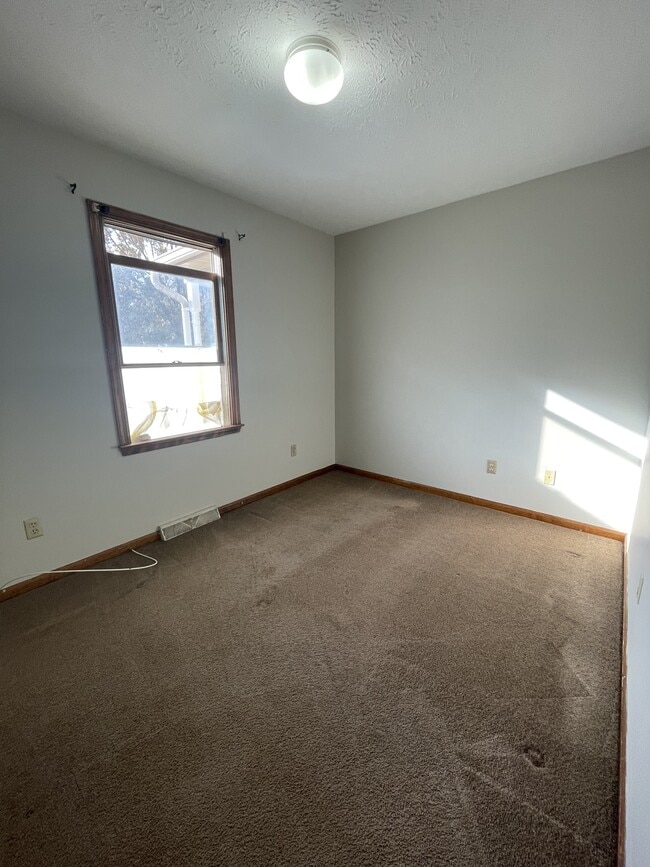 Building Photo - 132 Bellmont Dr