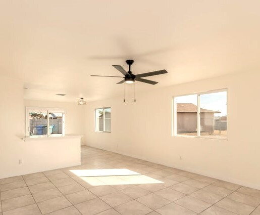 Foto del edificio - Beautifully Updated 3-Bedroom + Den Home N...