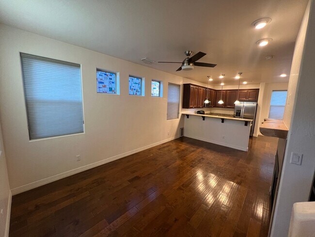 Foto del edificio - Presidio in the Pines - $3,125 - 3 Bed/2.5 Bath House with A/C