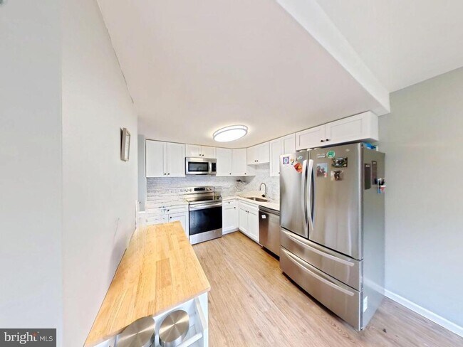 Foto del edificio - 18428 Point Seneca Pl