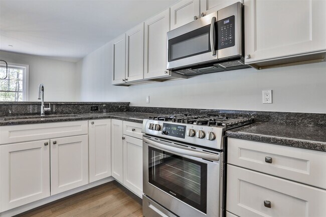 Foto del edificio - 181 Knollwood Way