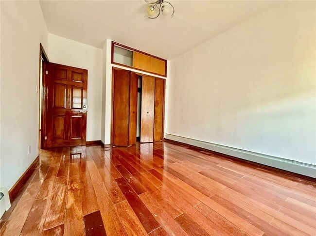 Foto del edificio - 333 Parkville Ave