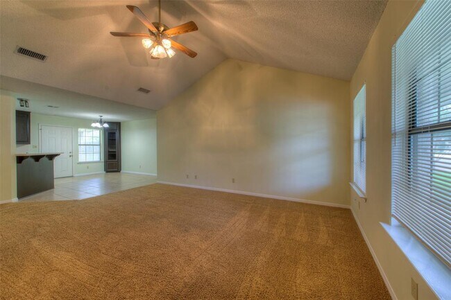 Building Photo - 2306 Alimony Cove