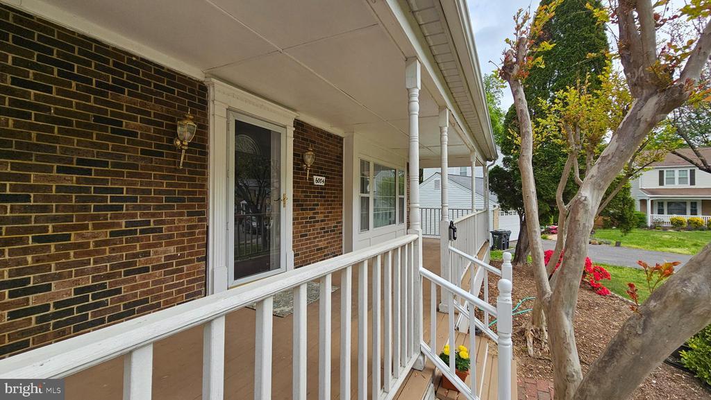 Primary Photo - 6004 Harvester Ct