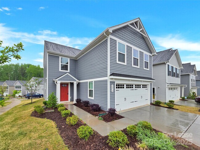 Foto del edificio - 3212 Coast Oak Rd